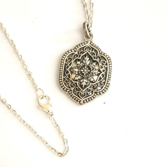 Silver Filigree Amulet Necklace 20" Double Sided Open Work Mandala Pendant - Picture 5 of 6